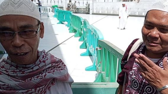 Indonesian Hajj Pilgrims: Masha Allah Is Amazing, First Time Seeing And Praying At The Kaaba