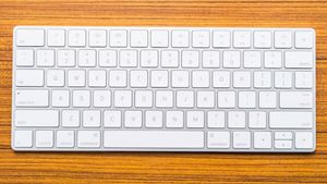 Sejarah Keyboard QWERTY Ditemukan hingga Menjadi Standar Tata Letak Papan Ketik