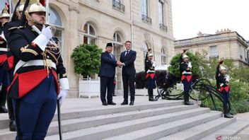 プラボウォ・フランス訪問、マクロン大統領との会談