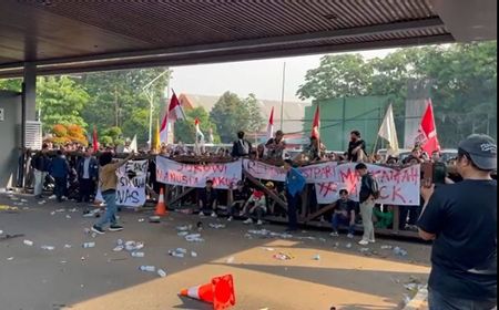 Polisi Diduga Minta Uang Tebusan Bebasin Pendemo, DPR: Aksi Bela Demokrasi Kok Jadi Obyekan!