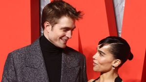 Idolakan Adam West, Mimpi Robert Pattinson Jadi Kenyataan di The Batman
