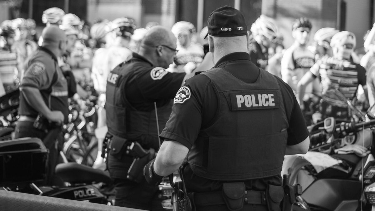 北美多个城市以公民社会取代警察的作用