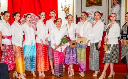 Kebaya Noni Memukau Dunia, Tampil di New York Indonesia Fashion Week, Toronto, hingga Houston
