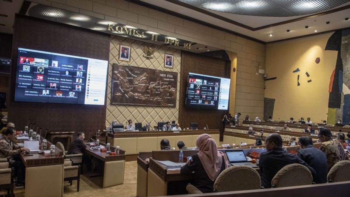 众议院第二委员会批准内政部2.98万亿印尼盾预算