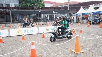 Kampanyekan Jakarta Bebas Polusi, PLN Dorong Penggunaan Motor Listrik