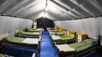 雅加达的所有医院都被要求准备大厅到紧急帐篷，以容纳COVID-19患者