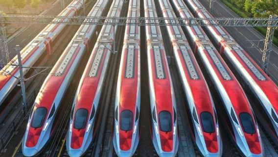 ジョコウィと習近平がG20ショーケースで見る前に、ジャカルタ-バンドン高速列車の動的テストが明日から行われます