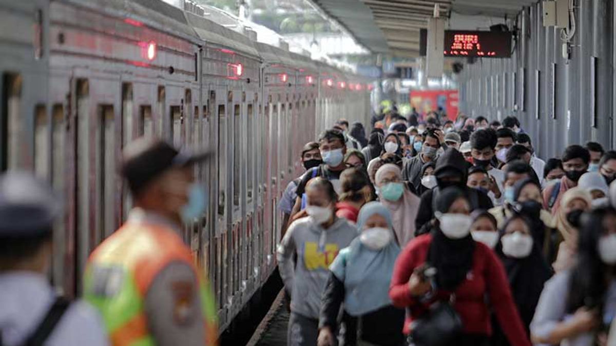 Commission V DPR Suggests KRL Operational Hours To Be Extended To Early Days