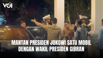 プラボと会った後、ジョコウィは副大統領ギブランと1台の車に乗った