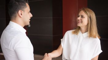 Cangung When Meeting Ex? Here Are 7 Expert Tips To Stay Calm