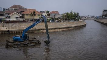 Anies Targetkan Pengadaan Tanah Normalisasi Sungai dan Waduk Selesai Oktober 2021