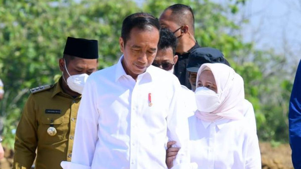 Kunker To Jambi, Jokowi Orders Shirts Made By SMKN 4 Students