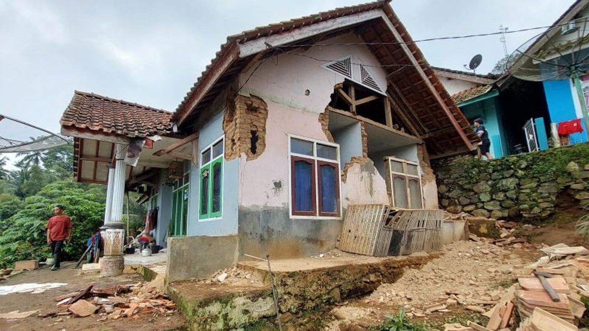 BNPB Enregistré 267 maisons endommagées par le tremblement de terre de Garut