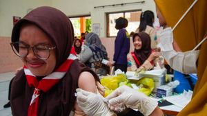 Vaksin HPV Aman Diberikan pada Anak Laki-Laki dan Perempuan