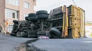 76 Orang Tewas dalam Kecelakaan Maut Bus di Afganistan
