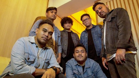 Gunakan Sampling DuaEmpat, Barry Likumahuwa & The Rhythm Service Hadirkan <i>24 Moments</i>