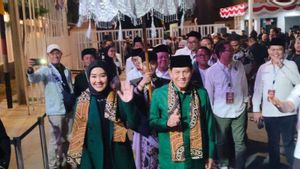 Diusung PKB, Acep Adang Ruchiat-Gita KDI Daftar Pilgub Jabar ke KPU