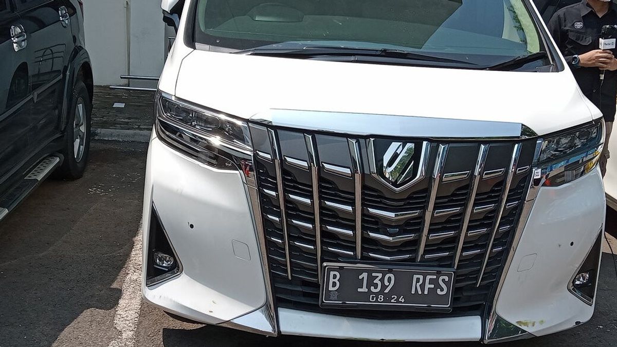 Sederet Pengakuan Rachel Vennya Soal Mobil Berpelat RFS, Sengaja Ubah  Warna dan Tak Bayar Pajak