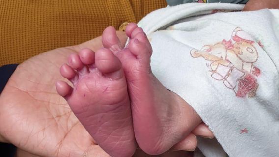 Sejoli di Pulogadung Buang Bayi Usia 5 Hari di Bale Kayu Rumah Warga