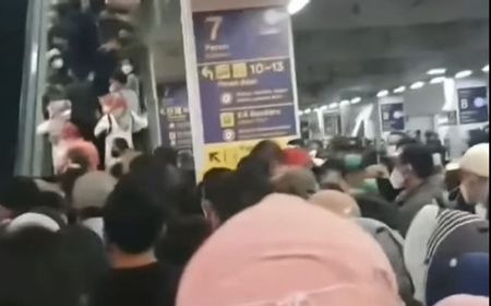 Banyak Eskalator Tapi Hanya Satu yang Aktif di Manggarai: PT KCI Dipertanyakan Keseriusannya Melayani Masyarakat Pengguna KRL