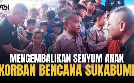 ILUNI SMPN 214 Hadir di Lokasi Banjir Bandang Sukabumi, Hibur Anak-Anak