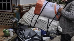 Sekarung Paket Dicuri, Kurirnya Belum Buat Laporan karena Masih Sibuk Antar Barang  