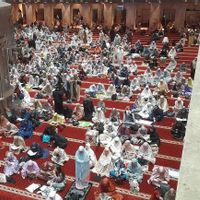    Jamaah Berbondong-bondong Tarawih Pertama Ramadan di Masjid Istiqlal