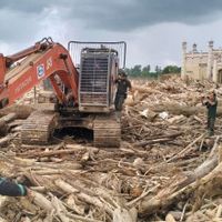 Wamenhut Pastikan Percepatan Pembersihan Kayu Terseret Banjir