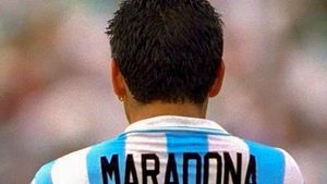 Lelang Jersey Maradona 'Hand of God' Pecahkan Rekor, Terjual Rp128,6 Miliar dengan Sosok Pembeli Anonim