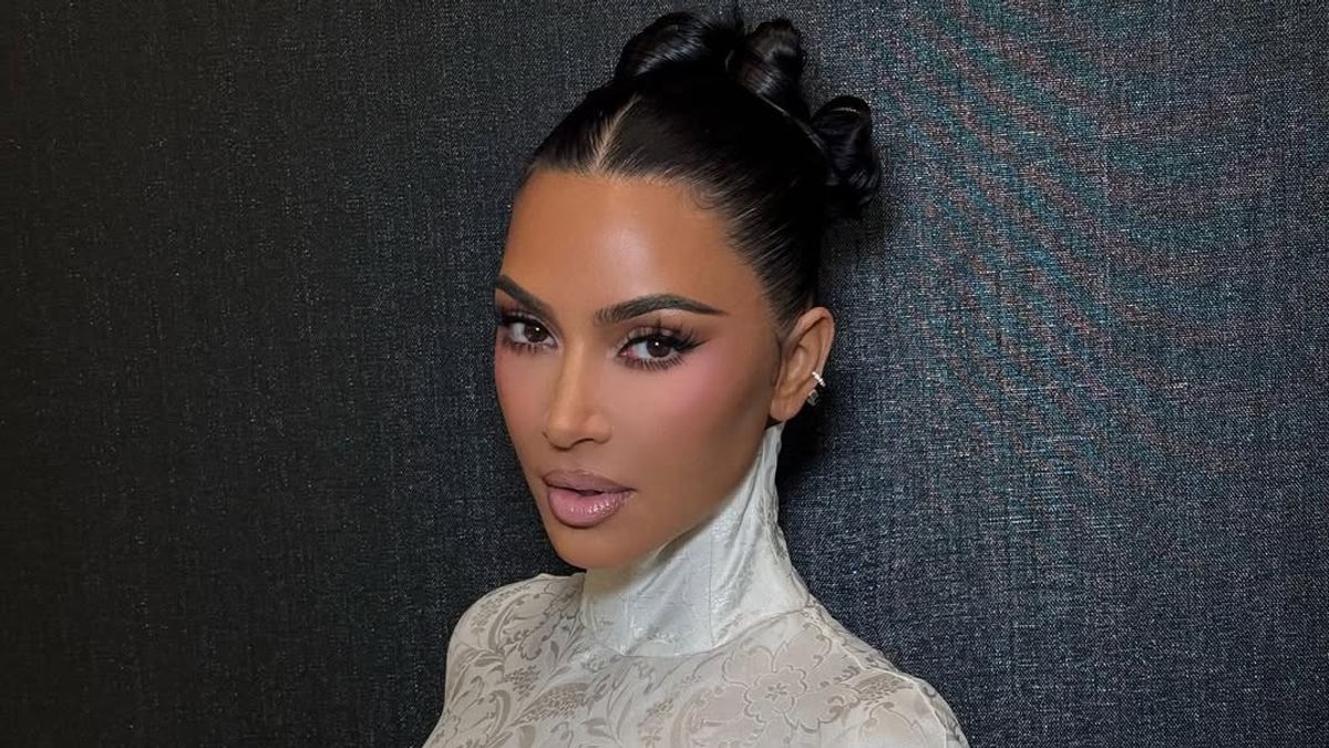 Serial Baru Kim Kardashian dan Naomi Watts Dikritik Berat hingga Rating 0%!