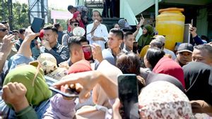 Suddenly Jokowi Asks Megaphones To Adjutants To Submit Pangapunten Want To Say Goodbye To Surabaya Residents