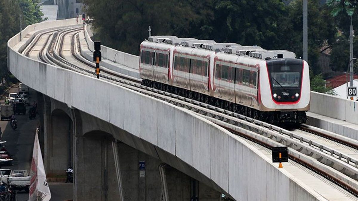 استمرارا ل Velodrome-Manggarai LRT في عام 2023 ، تضمن DKI بقاء طريق Kelapa Gading-JIS