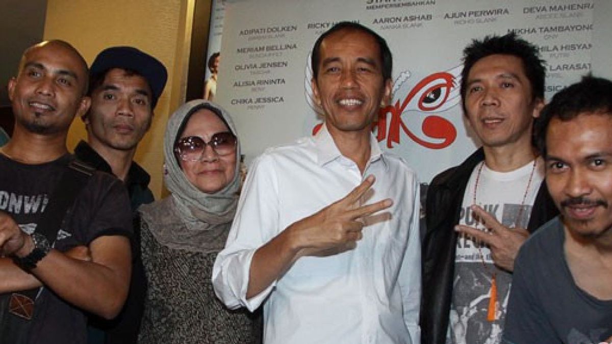 Ratna Sarumpaet Challenges Slank Band to Criticize the Jokowi Government in Today's History, March 16, 2016