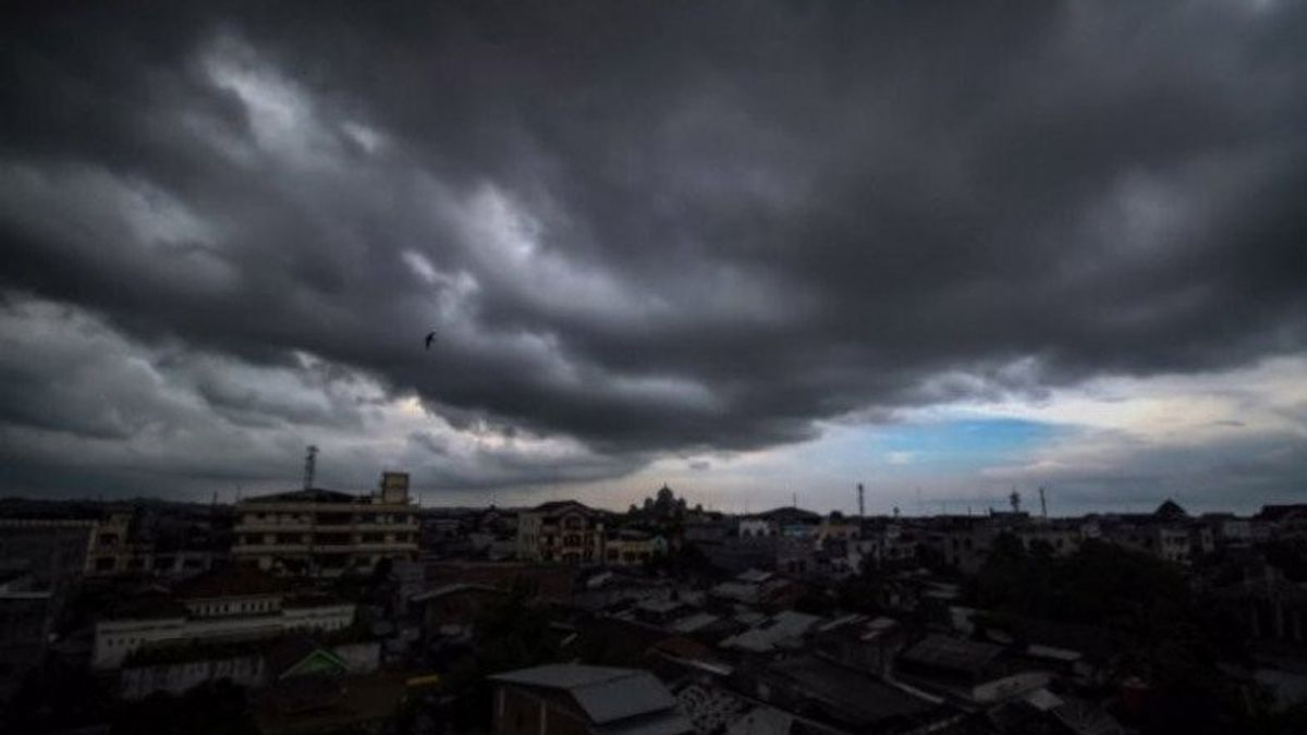BNPB: Potensi Hujan Tinggi Jawa-Nusa Tenggara Dasarian I Februari