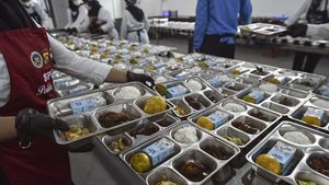 イワン・スリヤワン:50兆ルピアの栄養価の高い無料食事の効率は、供給チェーンを強化し、栄養を削減する必要があります