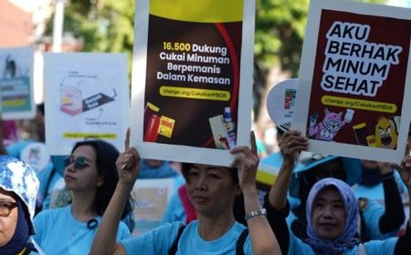 Presiden Terbitkan  Keppres Cukai Soal Minuman Kemasan, Fakta Indonesia Mengapreasi