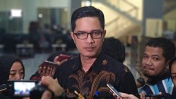 الاستقالة من KPK، Febri Diansyah: أنا مغادرة