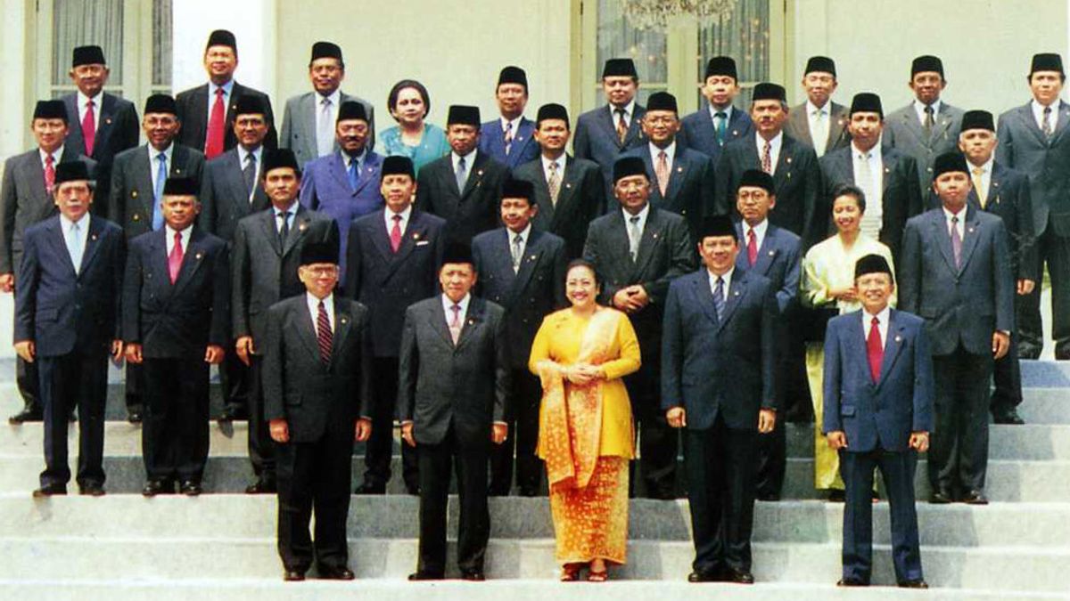 Memori Hari Ini, 10 Agustus 2001: Presiden Megawati Soekarnoputri Angkat Muhammad Feisal Tamin Sebagai Menpan