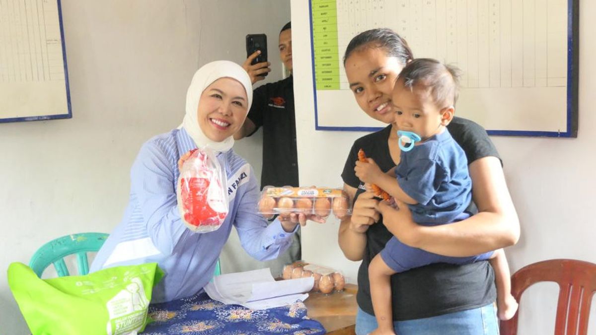 Commission VI Of The House Of Representatives Gives 5,000 Aid Packages To Prevent Stunting In Depok City