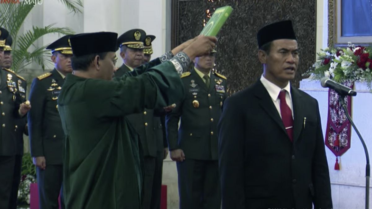Jokowi Inaugurates Amran Sulaiman As Minister Of Agriculture To Replace Syahrul Yasin Limpo
