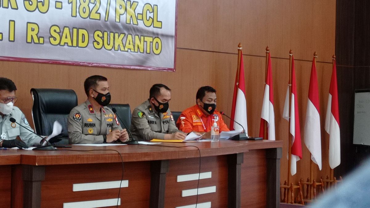  Deux Passagers Sriwijaya Air SJ-182 Agus Minarni Et Indah Halimah Putri Identifiés Par Thumbprints