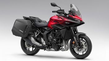 Honda CB1000GT Debuts At EICMA, Advanced Sport Tourer With Fireblade Performance