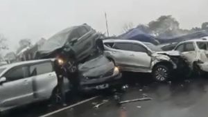 Tabrakan Beruntun di Tol Cipularang Dipicu Truk Rem Blong