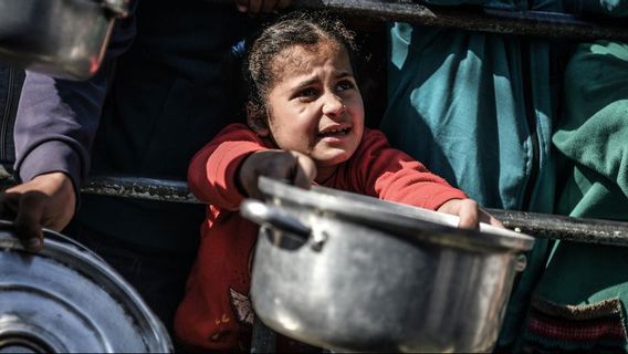 Starvation Spreads Throughout Gaza