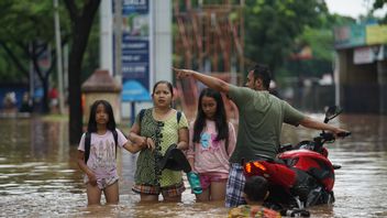 Pluie Depuis Tôt Le Matin, Jakarta Inondé à Nouveau