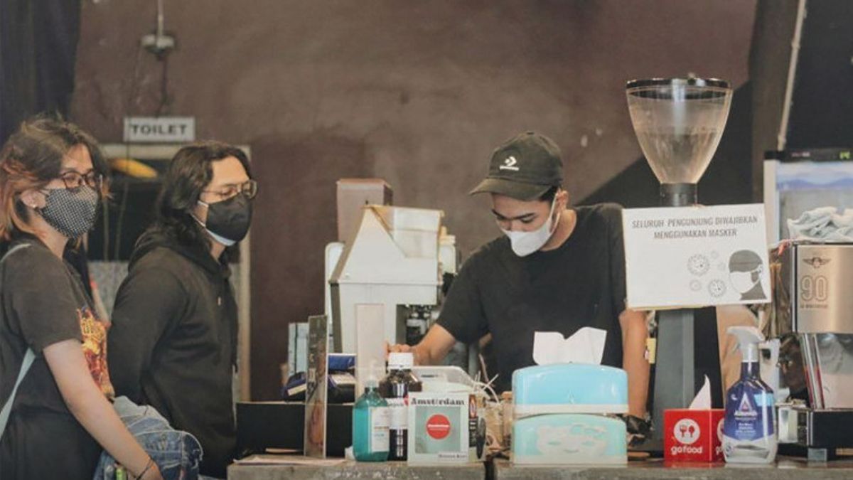 Bisnis Kafe di Malang Mulai Membaik karena Pelonggaran PPKM Level 3