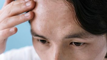 注意してください、これらは顔に現れる可能性のある高コレステロールの2つの兆候です