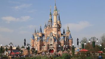 Shanghai Disneyland Kembali Dibuka Lusa: Kapasitas Dibatasi, Pengunjung Wajib Menunjukkan Hasil Tes COVID-19 Negatif 