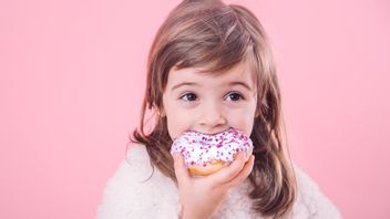 子供のための1日あたりの砂糖消費量、常に監視し、それを制限するはい、バンド!