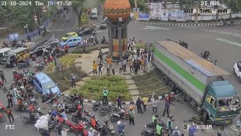 Deuxièmement, la police de la scène du crime de camion d’accusation à Cipondoh Tangerang